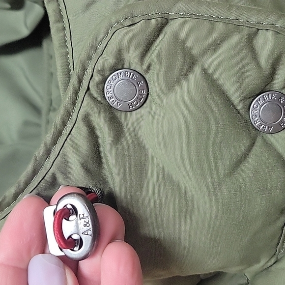 Abercrombie & Fitch Hooded coat small Quilted army Green EUC - Picture 4 of 11